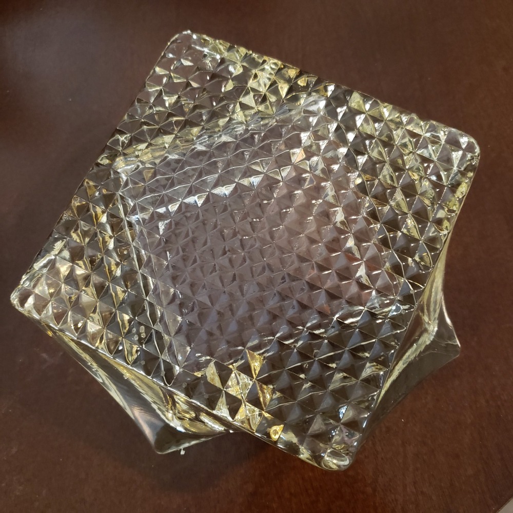 VTG Twisted Square Amber Yellow Glass Ashtray Heavy Waffle Base MCM L.E. Smith‎ - Picture 16 of 16